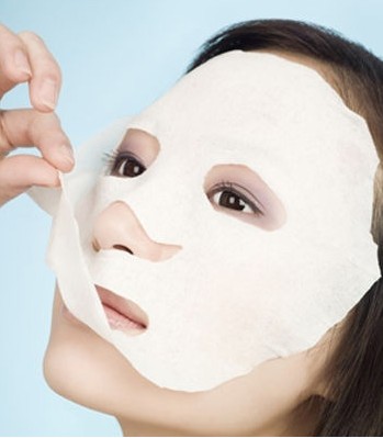 揭秘5个错误用法 别让面膜越敷越老
