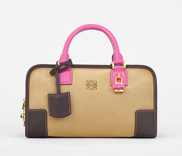 粉色控看过来!Loewe 11春夏手袋系列登场