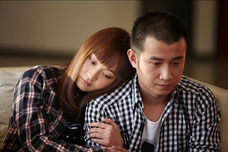 文章,姚笛,凯丽,丁嘉丽等众多实力派演员联袂主演的电视剧《裸婚时代