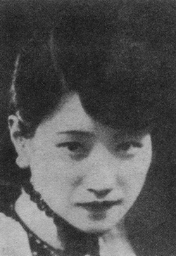 ½Се