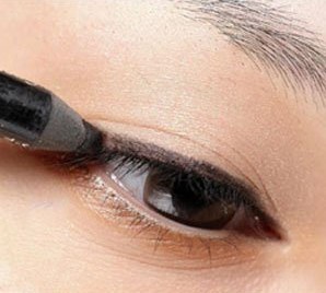 清纯派烟熏妆6大要点 打造动人美眸