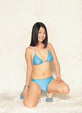 港姐王从希比基尼写真性感又清纯
