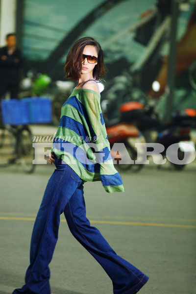 张歆艺图片街拍展女王范儿 引领春夏时尚潮流