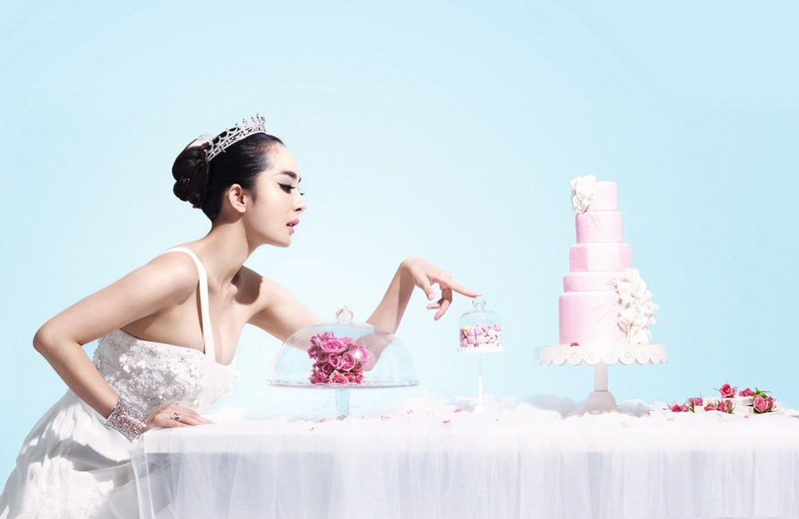 杨幂恋情婚纱照全公开 戏外诠释纯美新娘