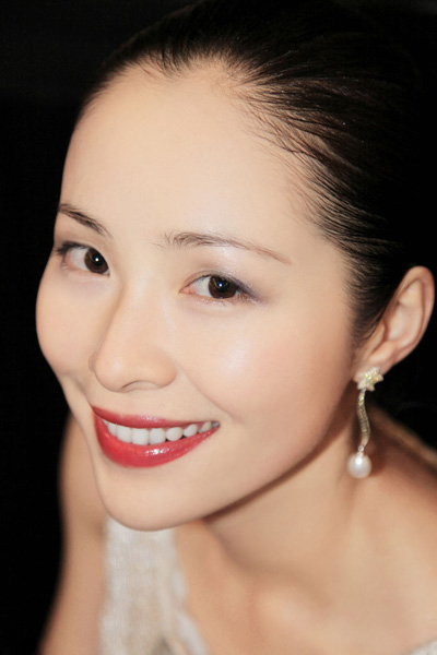江一燕美容写真精致迷人