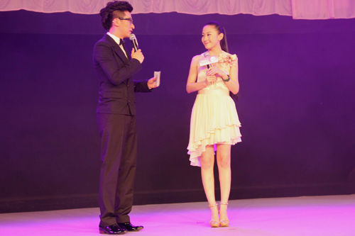 兰玉为杨幂定制女神装