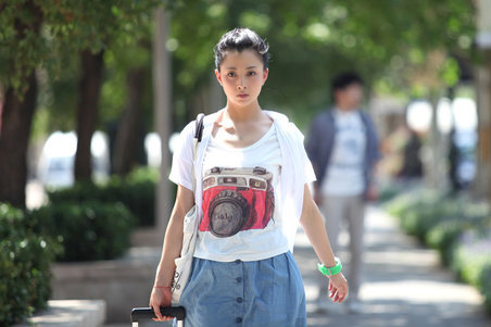 《时尚女编辑》京味褒贬不一 网友批殷桃扮嫩