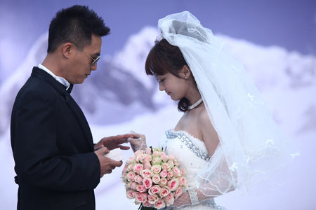 《北京青年》收官 “坏小子”杜淳奉子成婚
