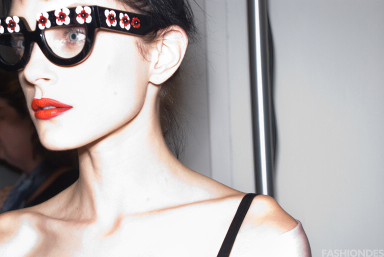 Prada¼ռΪ ֲ̨ͼع