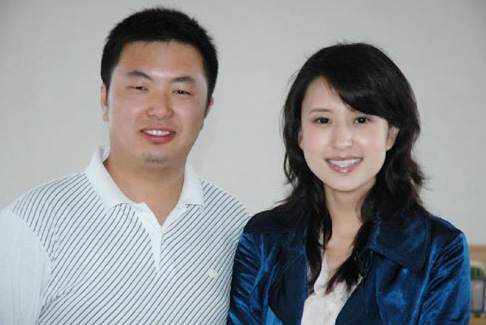央视主持张蕾嫁50多岁铁矿大亨王吉财 婚礼曝光
