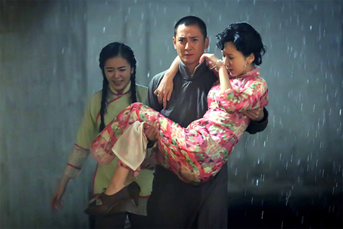 《爱情悠悠药草香》姨太太们穿旗袍上演宅门争斗