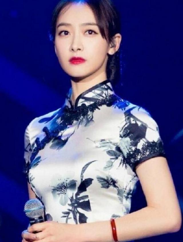 宋茜一袭复古旗袍出场,惊艳无比