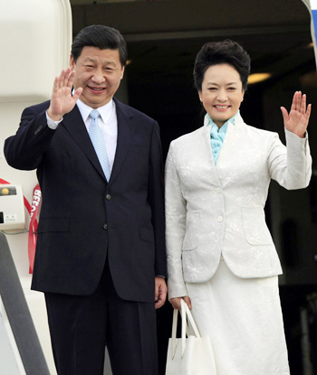 彭丽媛:从“一代歌后”到“第一夫人”