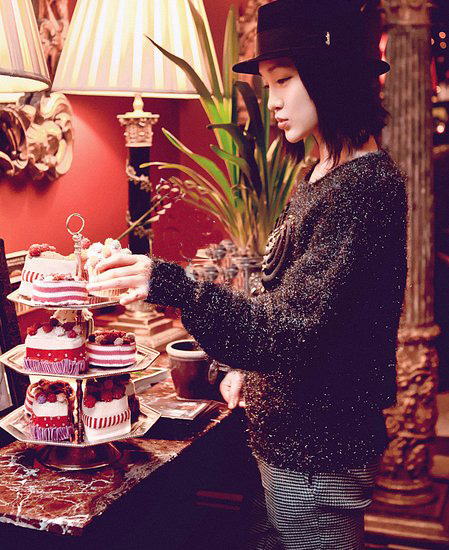 周迅:我喜欢当周公子 优雅范儿其实毫不费力