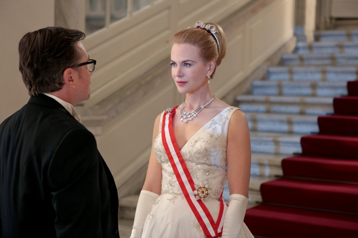 看电影《摩纳哥王妃》 解密1950年代的奢华衣橱