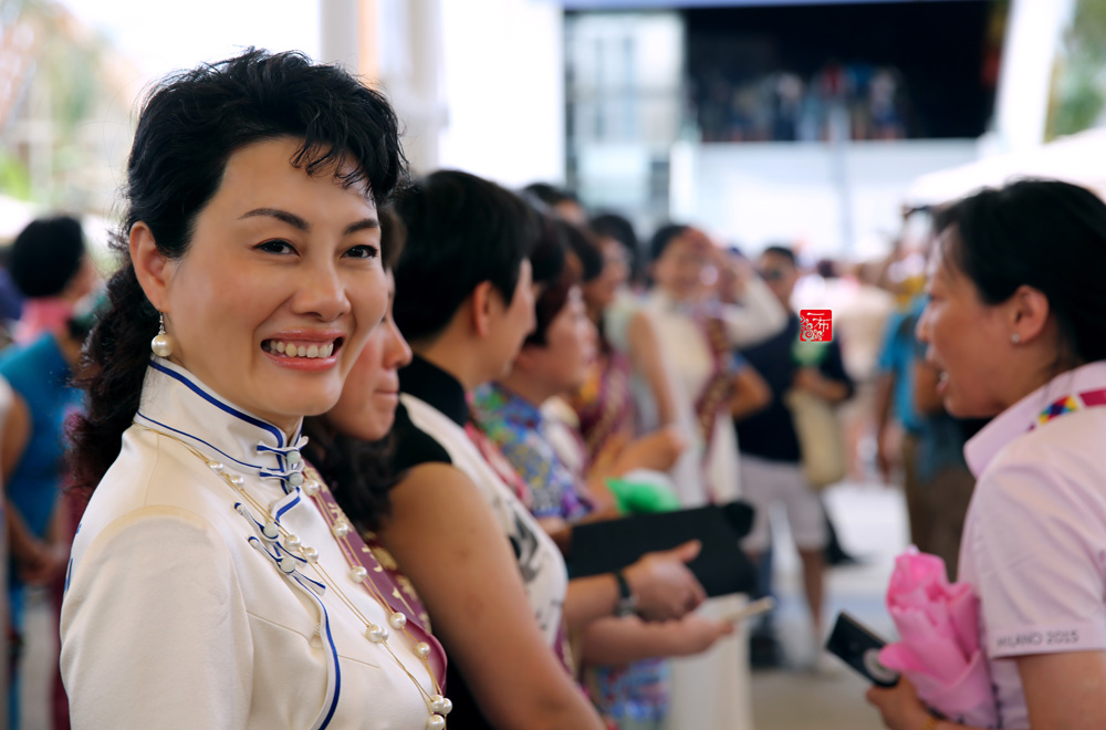 一布旗袍绽放米兰世博会