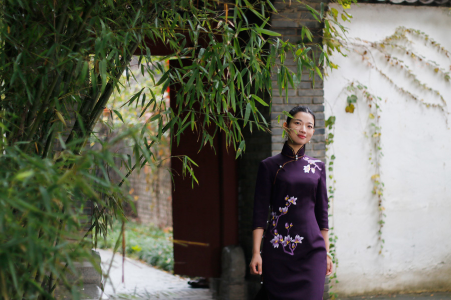 中国美旗袍佳丽相约小雁塔 CCTV跟进拍摄美人美景
